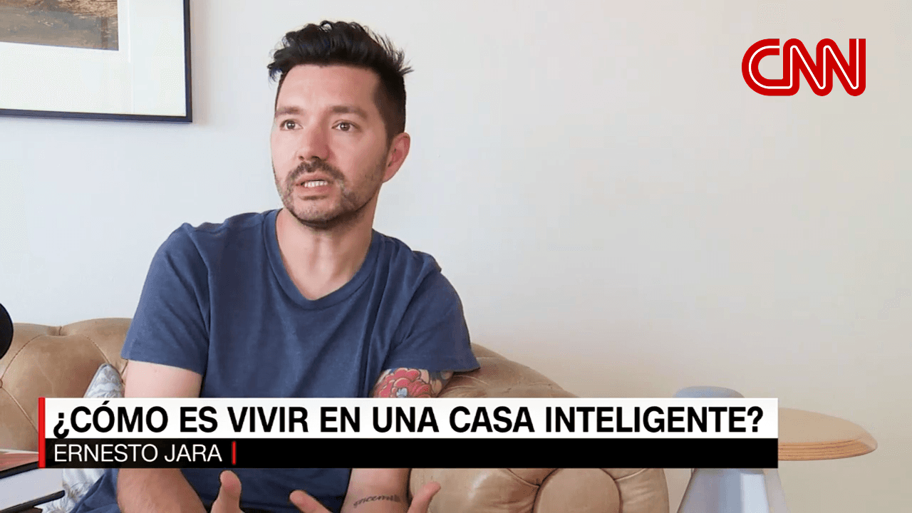 Ernesto Jara entrevistado en CNN